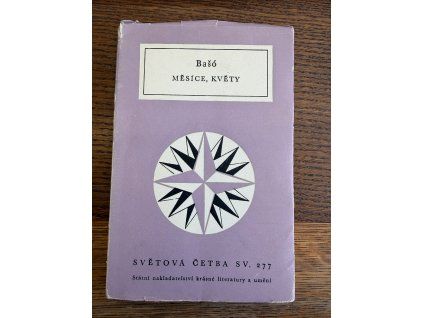 Bashō Matsuo - Měsíce, květy