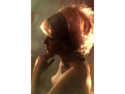 16. neznámý autor - akt - barevná fotografie