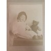 A108. František Drtikol - dítě s medvídkem