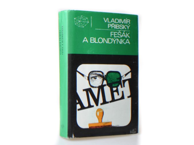 Fešák a blondýnka