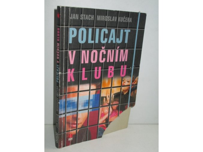 Policajt v nočním klubu