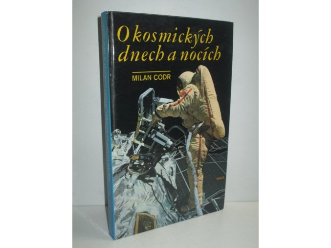 O kosmických dnech a nocích