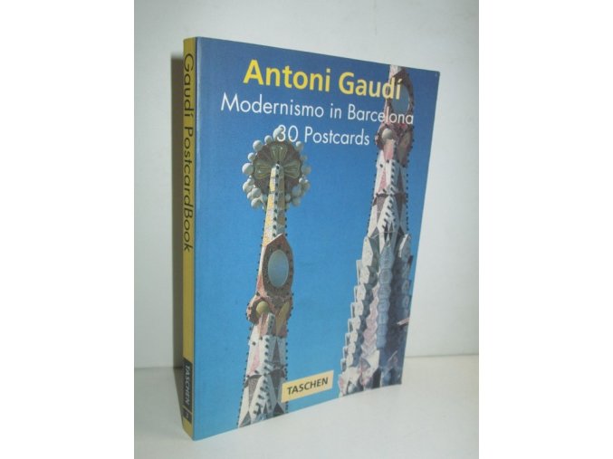 Antoni Gaudí :Modernismo in Barcelona 30 Postcards