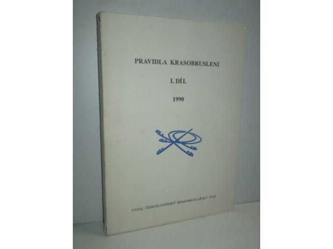 Pravidla krasobruslení (2sv): platná od 1. července 1990. Díl 1, Pravidla Mezinárodní bruslařské unie ; Základní směrnice pro soutěže v ČSFR ; Doplňky a úpravy pravidel ISU pro ČSFR, Díl 2, Obecná pravidla pro tance na ledě ; Prav