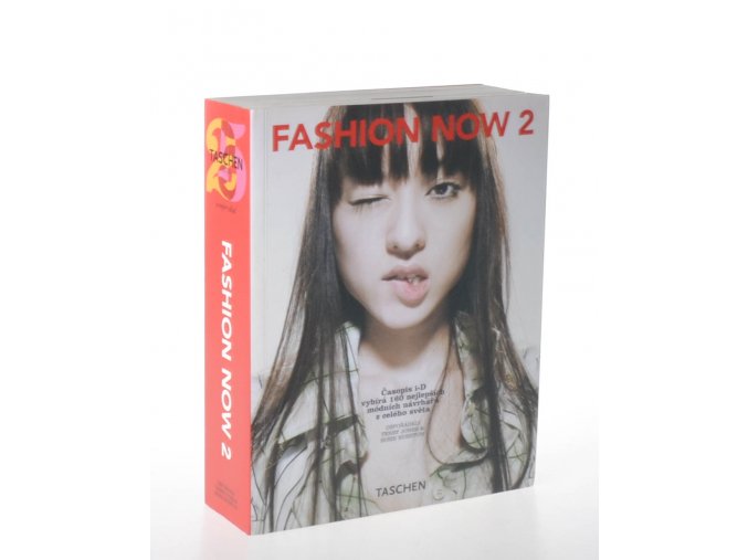Fashion now 2 : časopis i-D vybírá 160 nejlepších módních návrhářů z celého světa