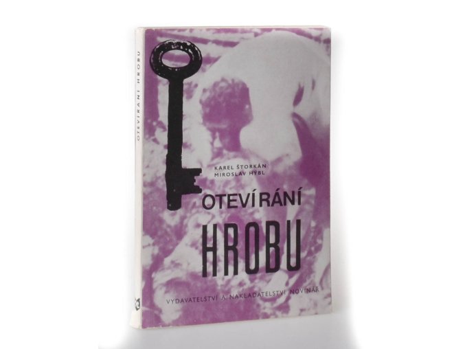 Otevírání hrobu
