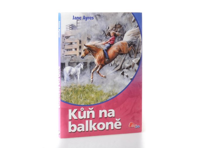 Kůň na balkoně