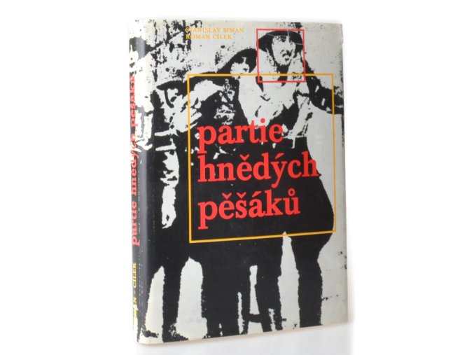 Partie hnědých pěšáků