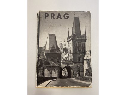 Prag. Beschrieben von Karl M. Swoboda. Aufgenommen von Helga Glassner
