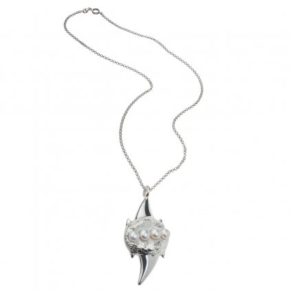 Megalodon pendant chain pearl necklace-silver