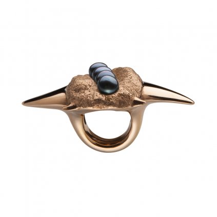 Shark tooth pearl ring - gold-plated silver