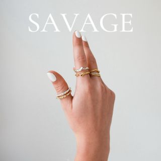 Kolekce SAVAGE vznikla jako pocta nespoutané síle oceánu. Nakoupit ji můžete online či v kamenném obchodě.