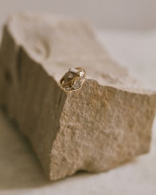 DIAMOND CLAW RING