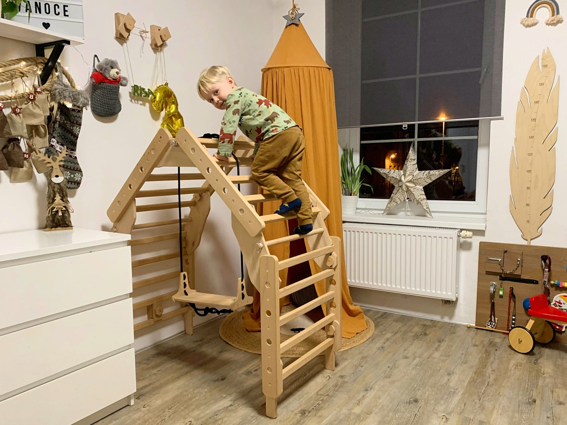 Faber domeček s houpačkou - nejkrásnější stavba Antonie Emma