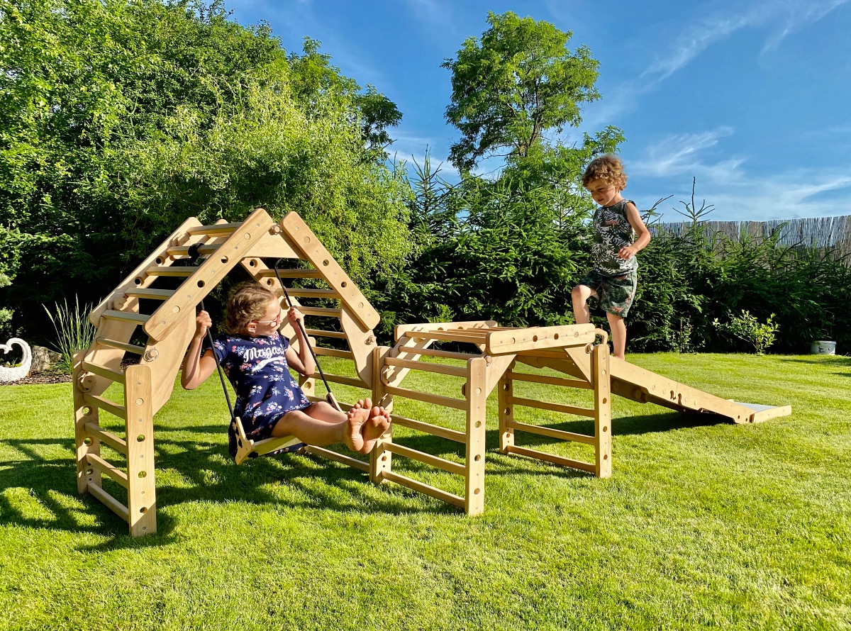 Faber stabilní prolézačka do prostoru s houpačkou a skluzavkou Antonie Emma