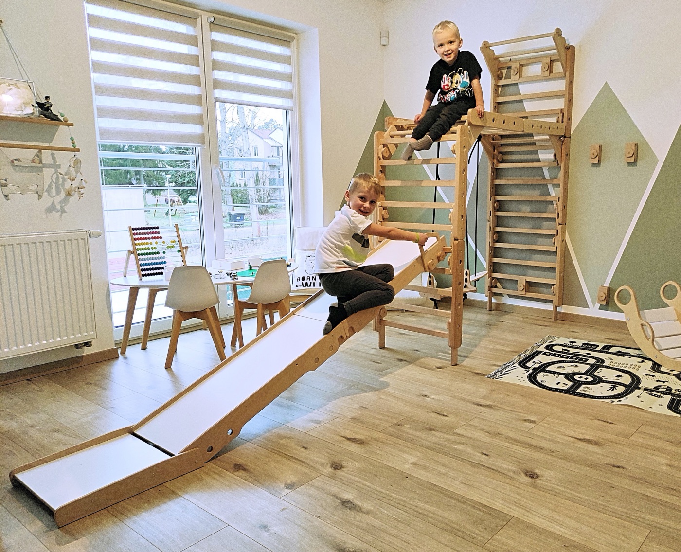 FABER UNIVERSE Antonie Emma