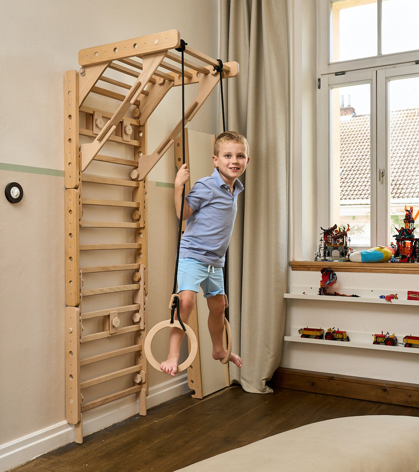 ŽEBŘINY S HRAZDOU Antonie Emma