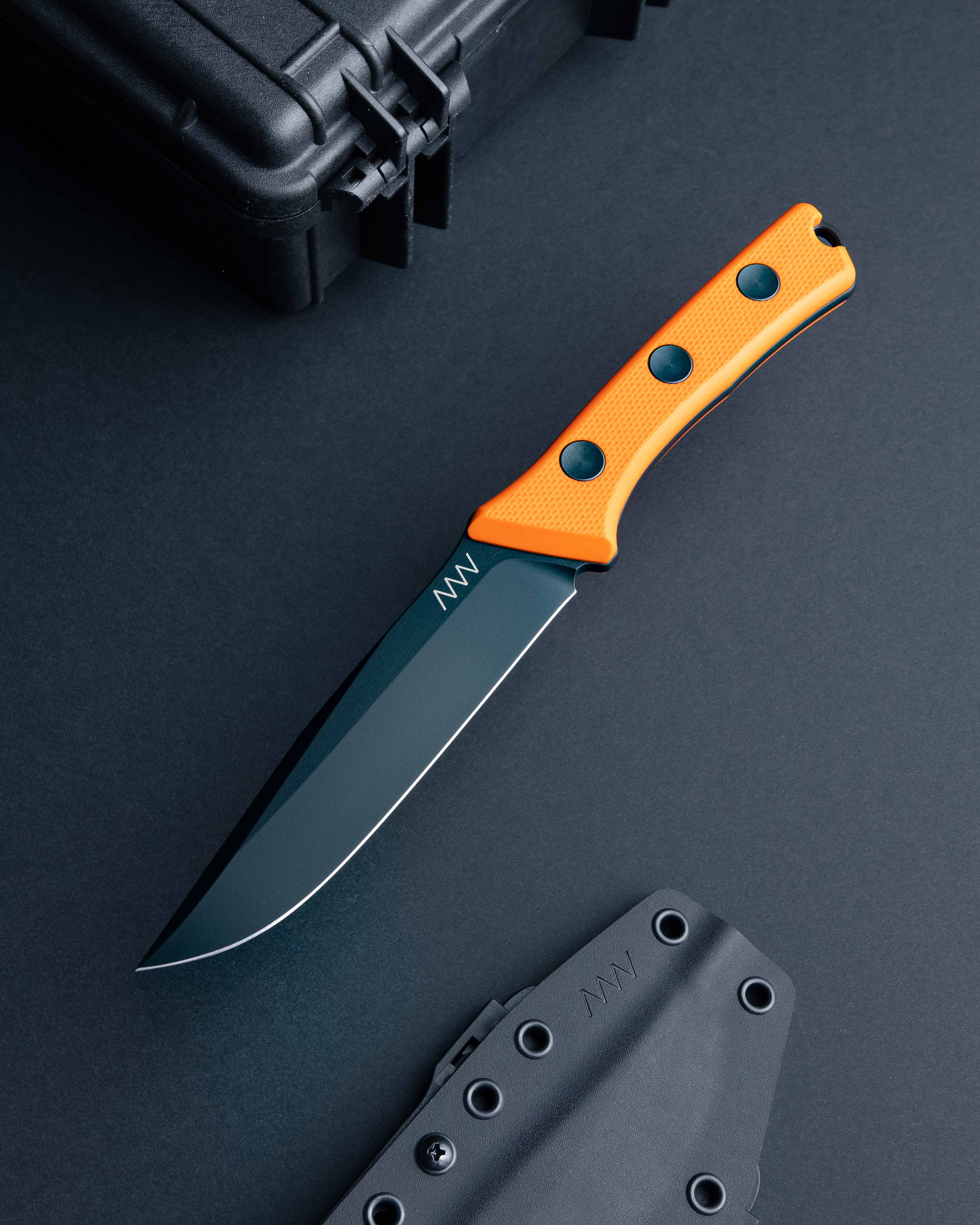 ACTA NON VERBA P300 Old version Sheath: Kydex, Blade: Cerakote Black, Handle: Orange Coarse