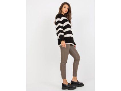 Schwarz-ecru gestrickter Oversize gestreifter Pullover