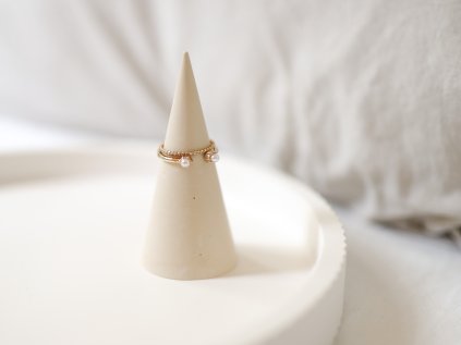 Minimalistický kužel na prsteny