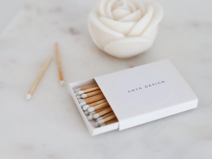 Bílé zápalky - Anya