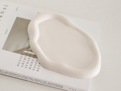 Minimalistický oválný tác - Oblaca