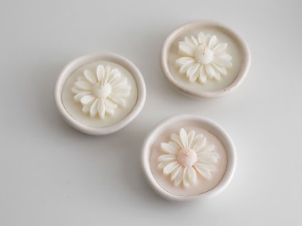 SVÍČKA V ORGANICKÉ MISCE - KOPRETINA