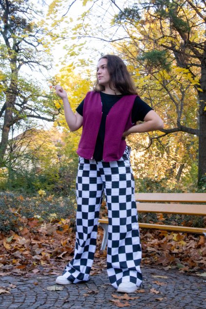 C API YAMU DAMSKA VINOVA VESTADSC 7806