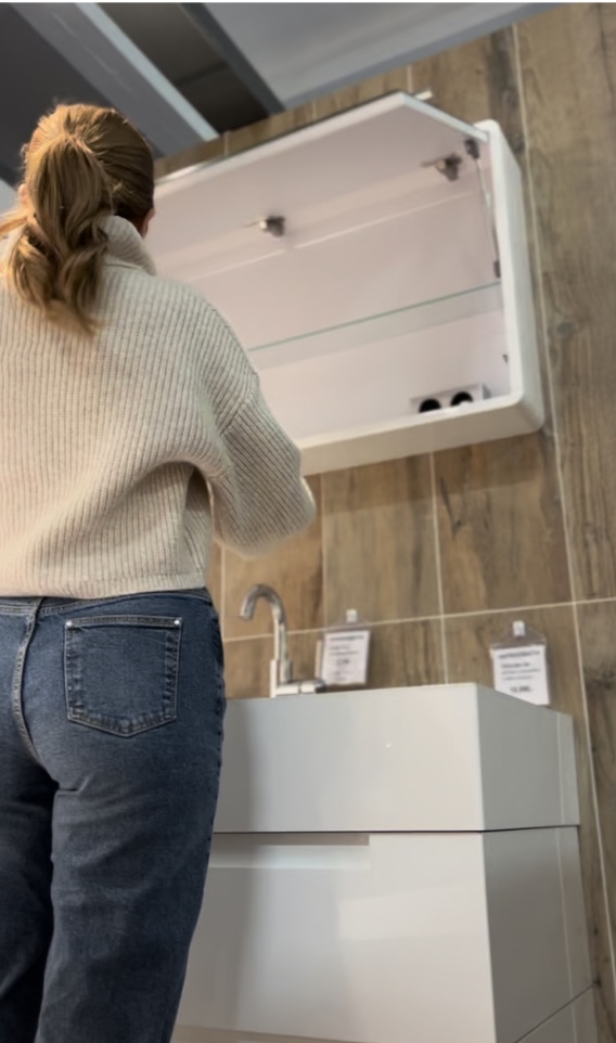 Poradenství v koupelnovém studiu Aplomo – ukázka na prodejně