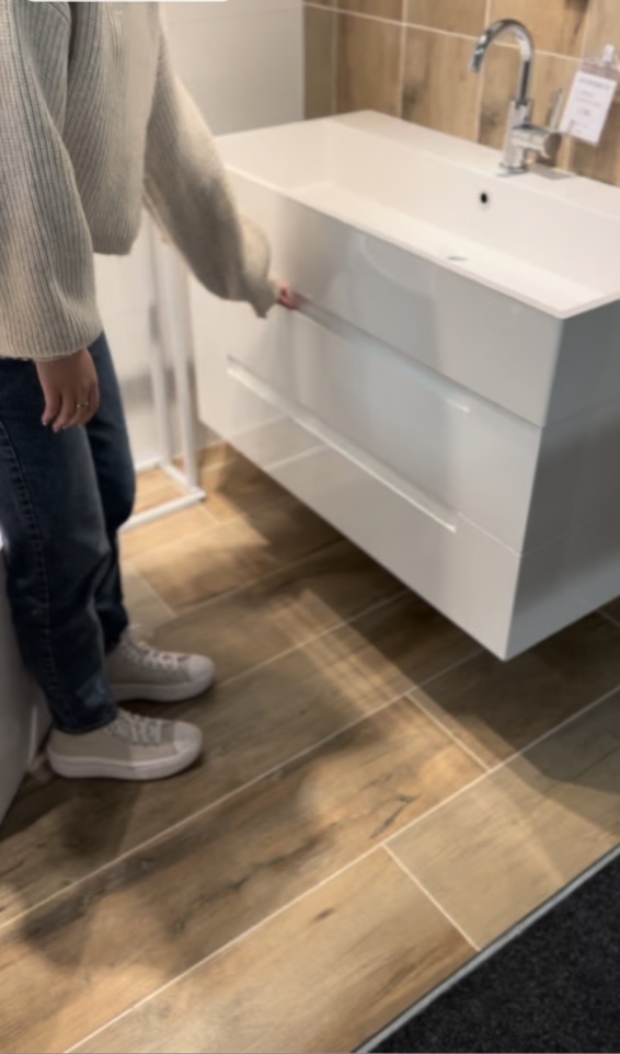 Výběr vybavení koupelny s poradcem – Aplomo