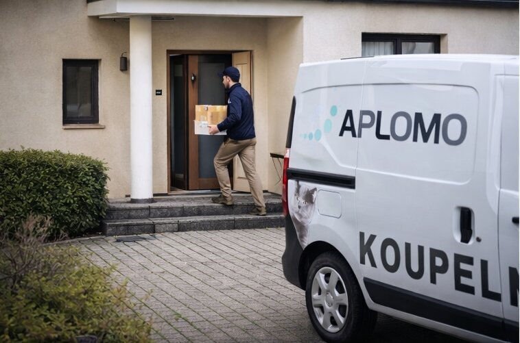 Rozvoz zboží Aplomo – firemní vozy