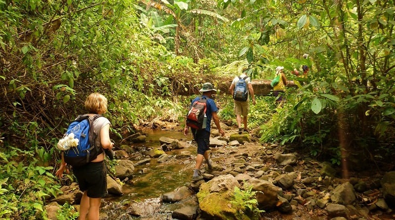 jungle-trekking-laos-1