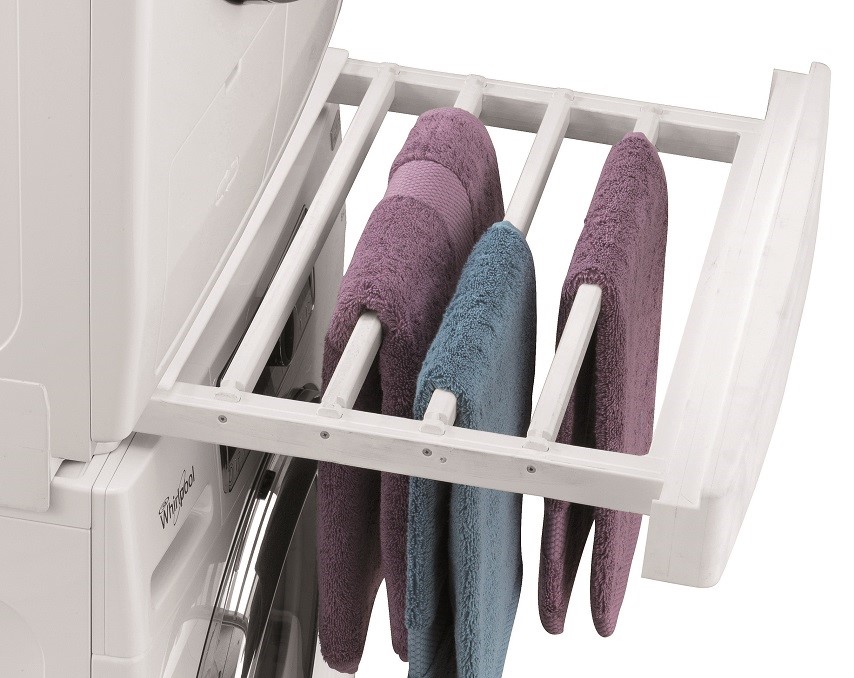 Mezikus mezi pračku a sušičku: Postavte spotřebiče na sebe a ušetříte místo i práci + soutěž o 3 mezikusy