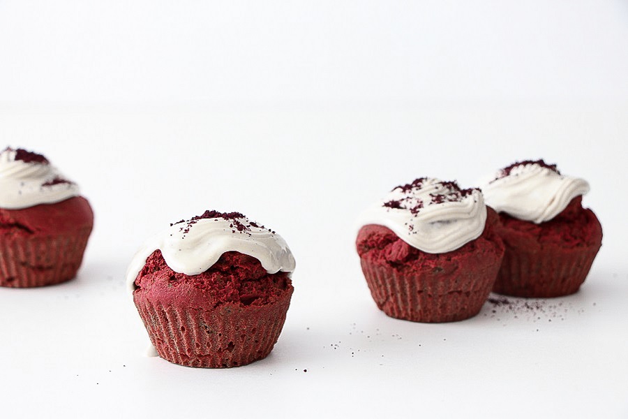 valentynske-red-velvet-cupcakes-02