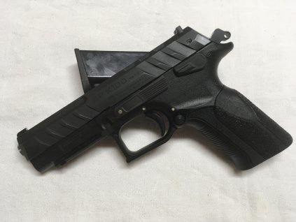 93A39737 0654 4942 A54E 8E021088791A