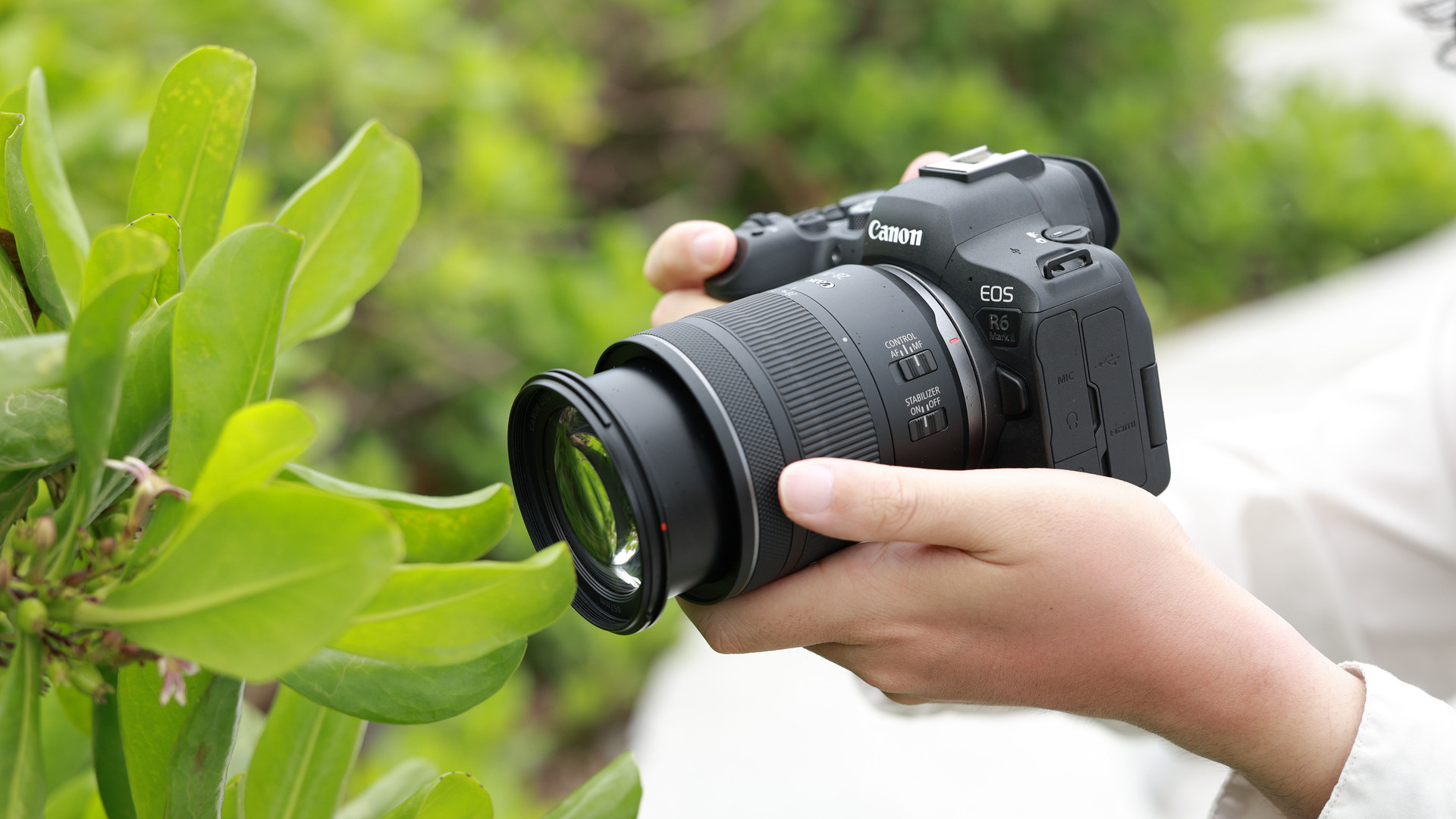 Canon predstavuje svetelný objektív RF 28-70 mm f/2.8 IS STM