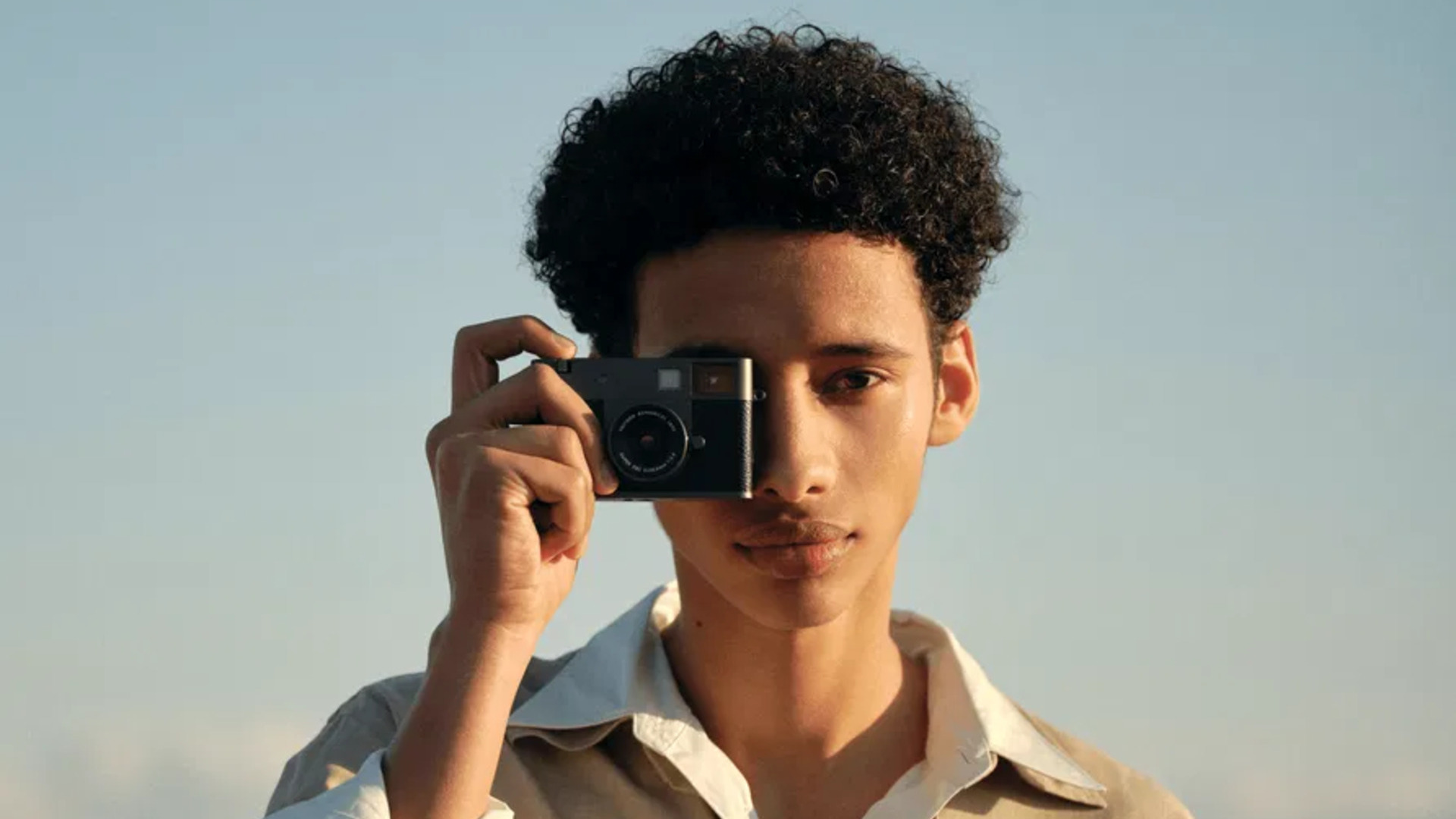 Fujifilm predstavuje digitálny fotoaparát „X half“