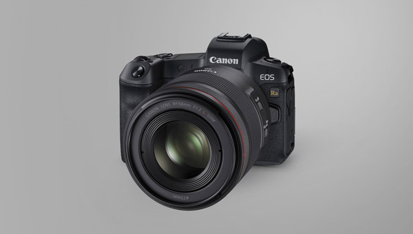 Canon EOS Ra: nočná obloha na dlani