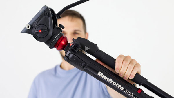 Manfrotto 190x s 500 Fluid Head – ideálny statív pre začínajúcich video tvorcov