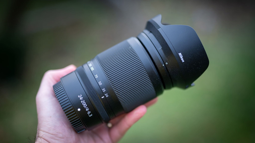 Solídny superzoom Nikkor Z 24-200 mm