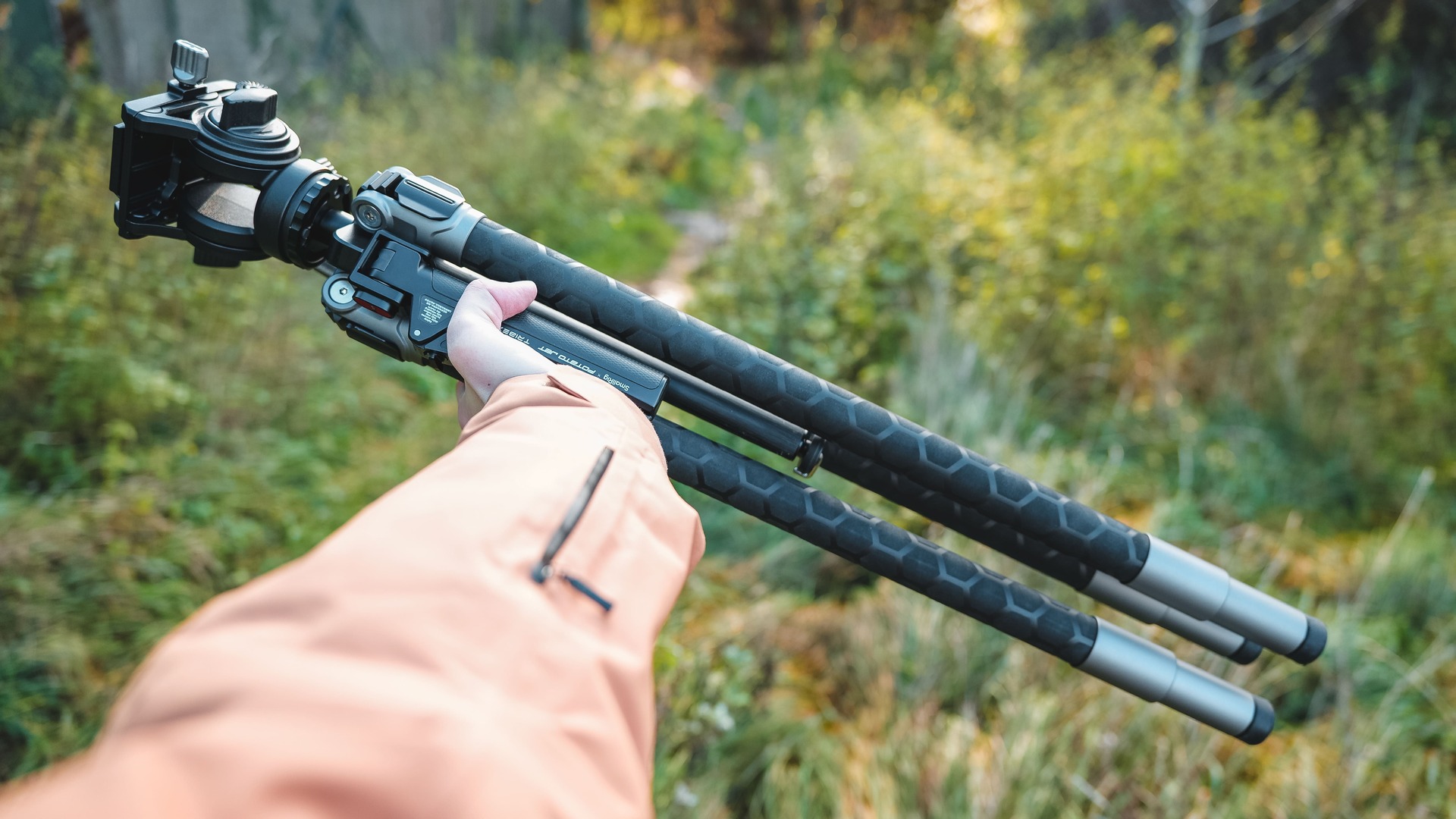 Premyslený outdoorový statív od SmallRigu