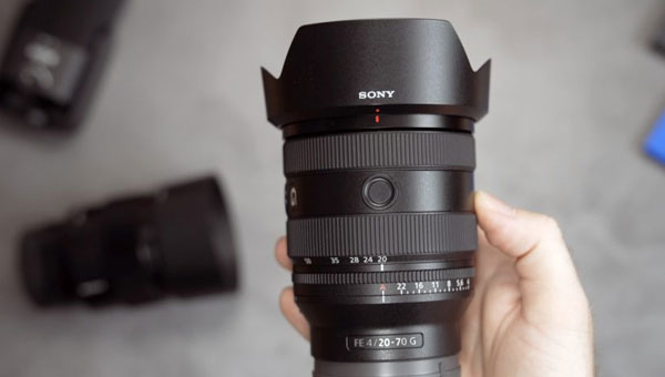 Sony FE 20-70 mm f/4 G je všestranný objektív