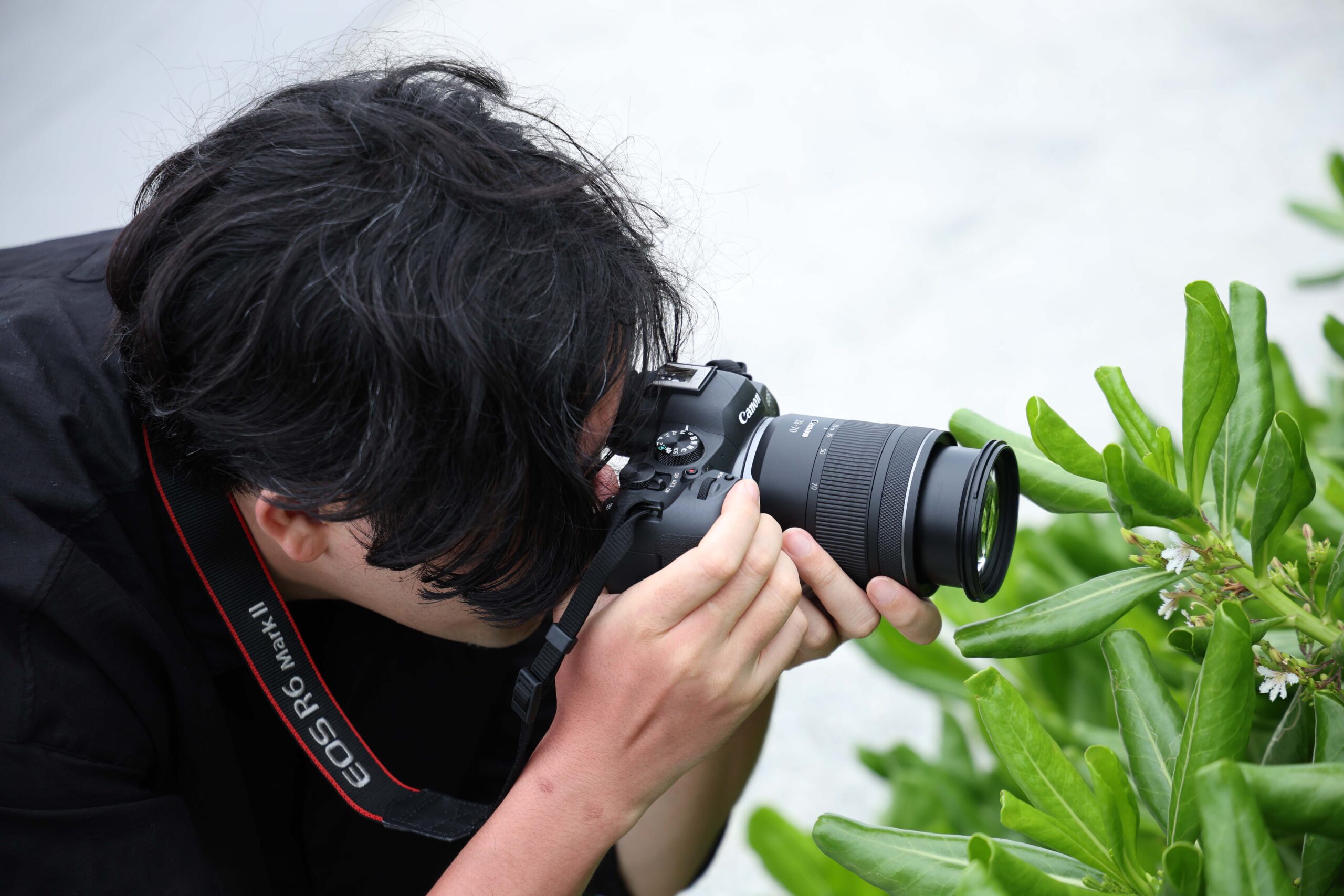 05_RF-28-70mm-F2.8-IS-STM-1-scaled