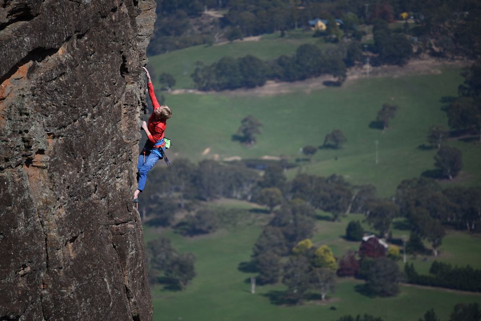 nikon_sports_lens_nikkor_70_300mm_rock_climber