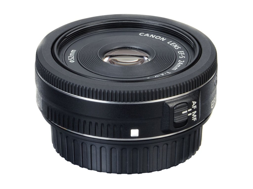 Canon f/2.8 24mm EF-S objektív STM