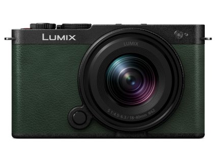 Panasonic Lumix S9 + 18-40 mm f/4.5 - f/6.3, zelený