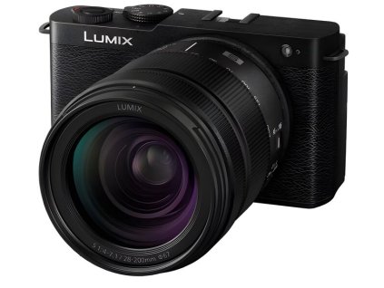 Panasonic Lumix S9 + Lumix S 28-200 mm f/4-f/7.1 čierny