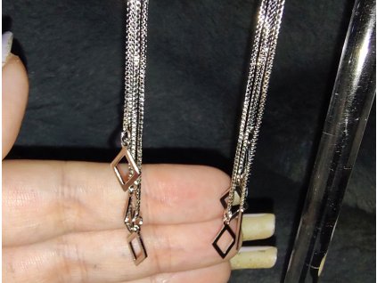 Provlékací náušnice Geometrie