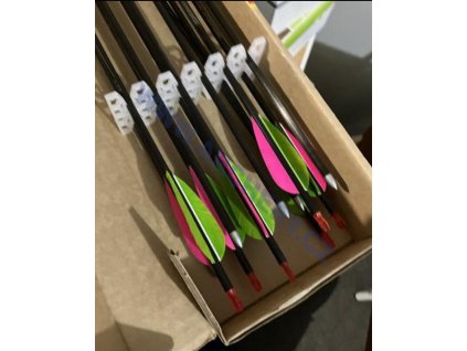 Šíp Easton Inspire s krocaním peřím 2 1/2" na objednávku (Tvrdost 900)