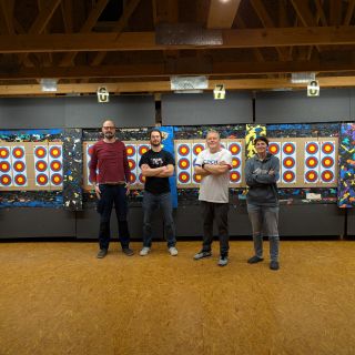 Tento víkend budeme na Tyršově vrchu hostit finálová kola halové ligy ČLS. 🏹🏆 V sobotu družstva reflexních luků mužů a žen...